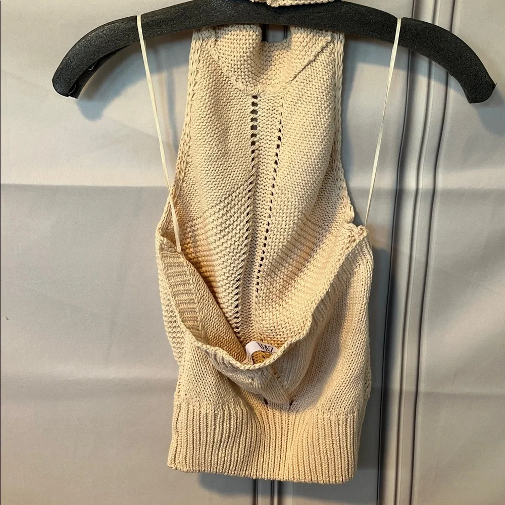 Spring /Summer 🌺NWT Zara Cream Knit Crop Top S
🚨 My prices are firm, no discount - Picture 4 of 9